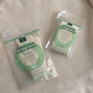 NEW Exfoliating Hydro Gloves and Sponge Set